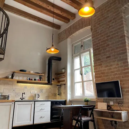 Old Port Riverside In Center Apartment Belgrade