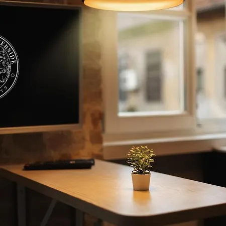 Old Port Riverside In Center Apartment Belgrad