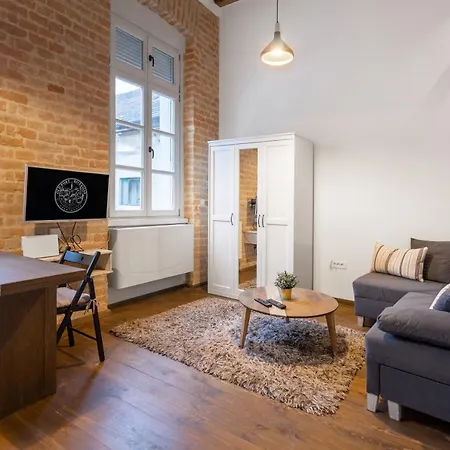 Apartment Old Port Riverside In Center *