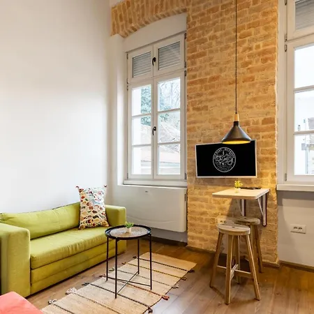 Old Port Riverside In Center Apartment *